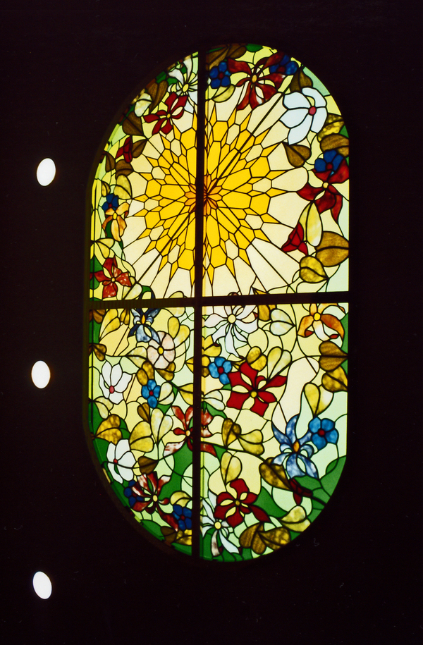 市川市内歯科医院、天窓 ステンドグラス オーダーメイド 新築